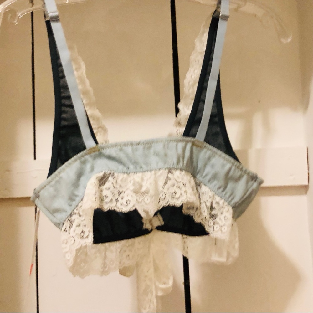 Out From Under Cowgirl Logic Denim Plunge Bralette. Size M. NWT. - Picture 11 of 11